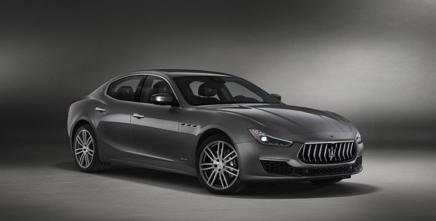  Maserati Ghibli S Q4 GranLusso 2017 года  (фото 3 из 43)